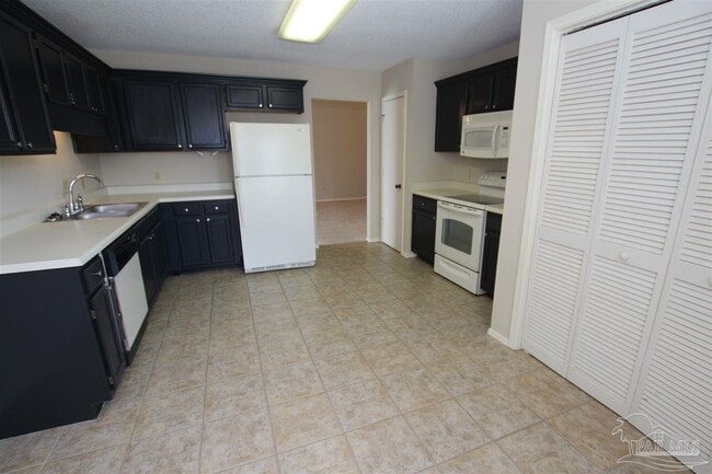 Building Photo - 1407 Sterling Point Dr