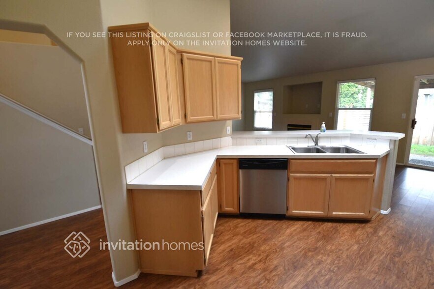 Building Photo - 13311 163rd St Ct E