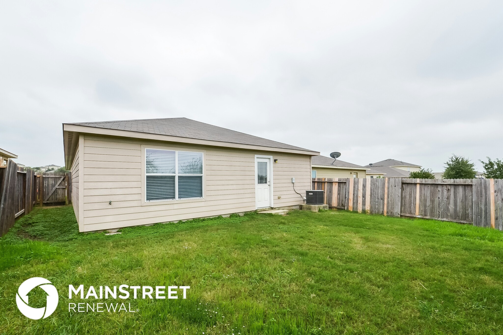 Building Photo - 11235 Pecan Canyon