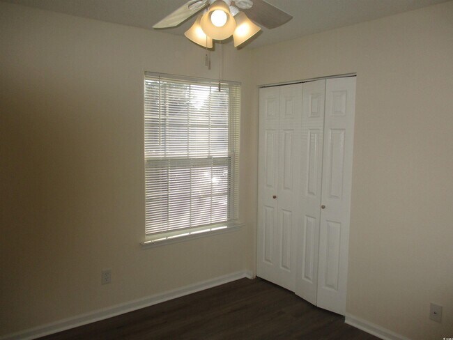 Building Photo - 8545 Hopkins Cir