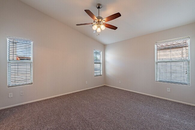Building Photo - 5054 S 235th Dr