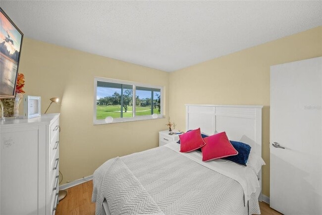 Building Photo - 7193 W Country Club Dr N