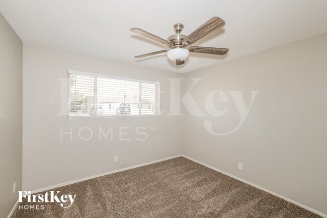 Building Photo - 3345 W Columbine Dr