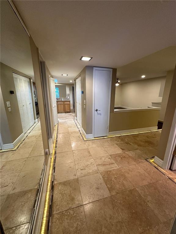 Building Photo - 76 Rumson Ct