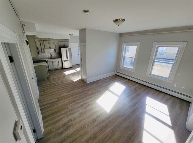 Building Photo - 22 Main St