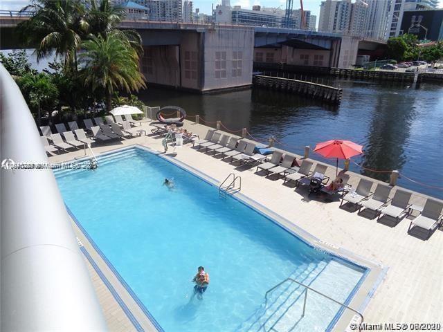 Building Photo - 2600 E Hallandale Beach Blvd