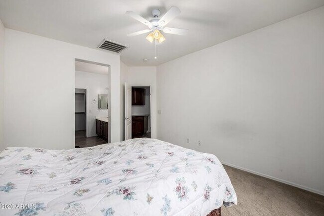 Building Photo - 2854 S Peel Dr