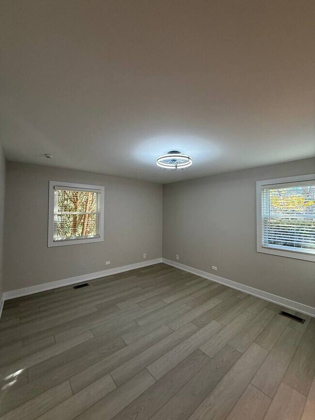 Building Photo - 2403 Mallow Ct