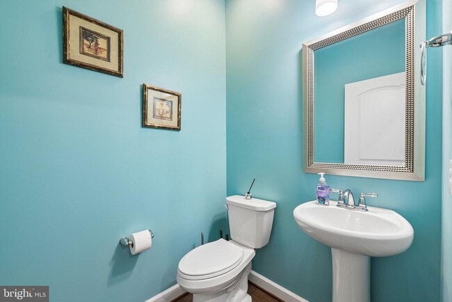 Building Photo - 10400 Del Ray Ct