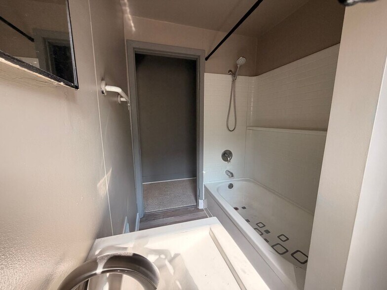 Building Photo - 4555 3rd St