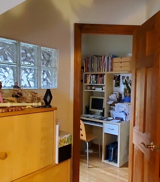Second bedroom - 191 Elliot St