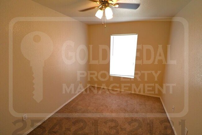 Building Photo - 4408 Jeff Scott Dr