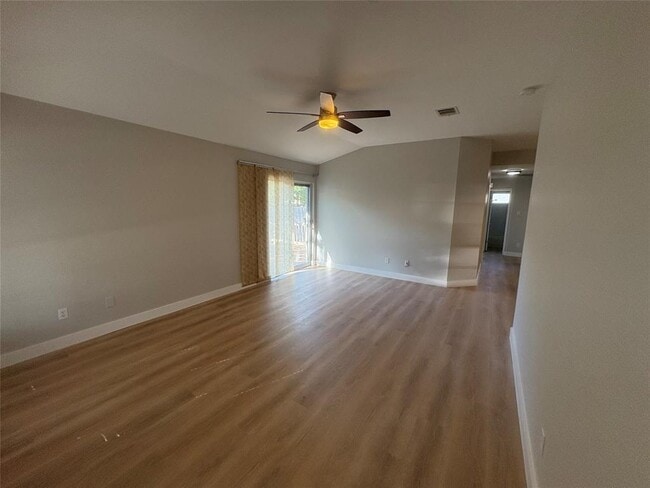 Building Photo - 1207 Shaun Dr