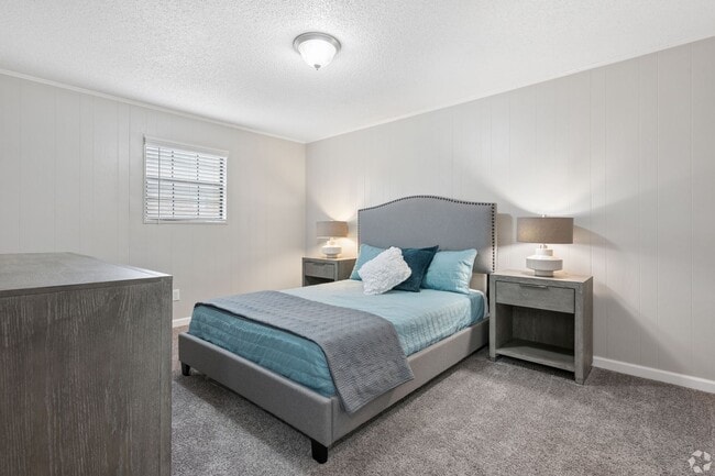 Building Photo - 1229 Claxton Ridge Dr