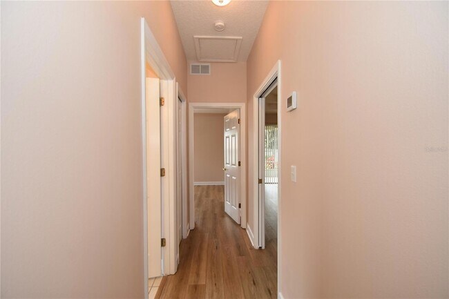 Building Photo - 33 Westridge Ln