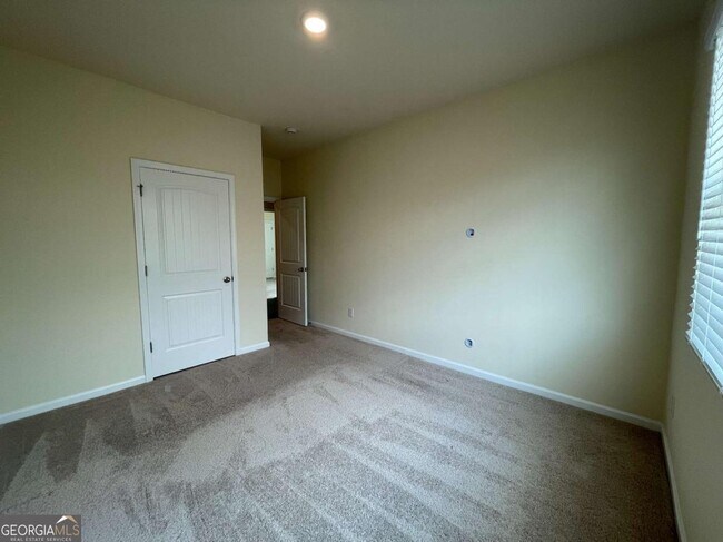 Building Photo - 78 Rapps Ave