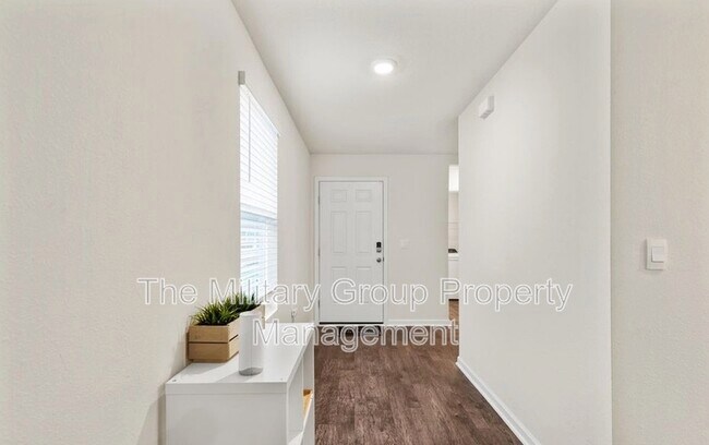 Building Photo - 15661 Strawberry Roan Ct