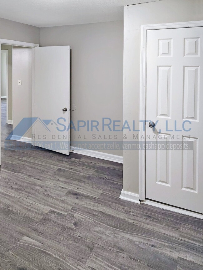 Building Photo - 203 Johns Rd