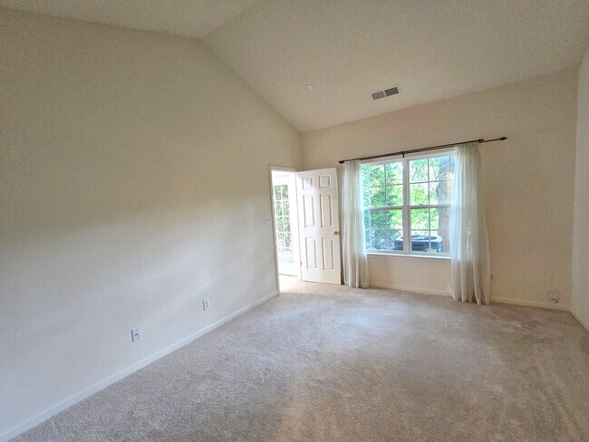 Building Photo - 5641 Fellowship Dr