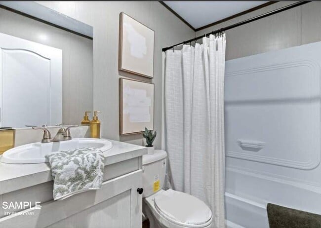 Building Photo - 6645 Daylily