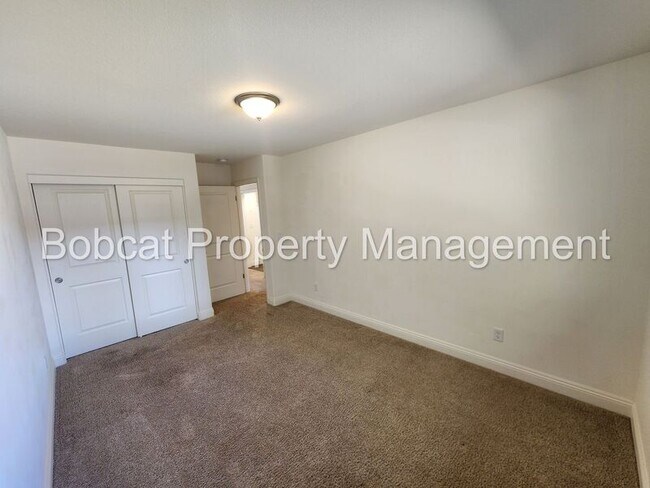 Building Photo - 1234 Saltern Dr