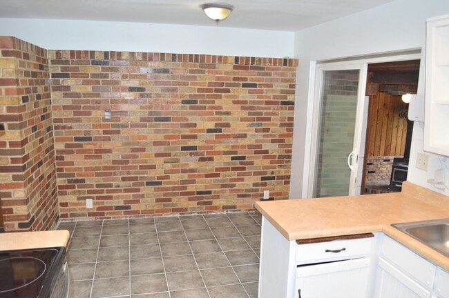 Building Photo - Beautiful Home in Historic Salt Lake District!