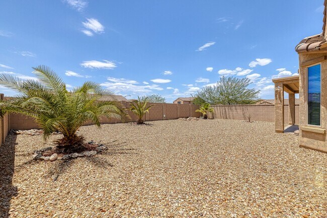 Building Photo - 3 Bed 2 Bath Home In Peoria