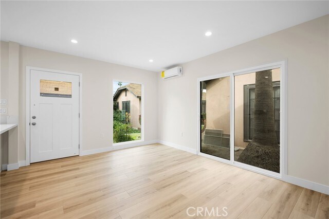 Building Photo - 417 Riverdale Dr