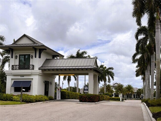 Building Photo - 12444 Golden Sage Dr