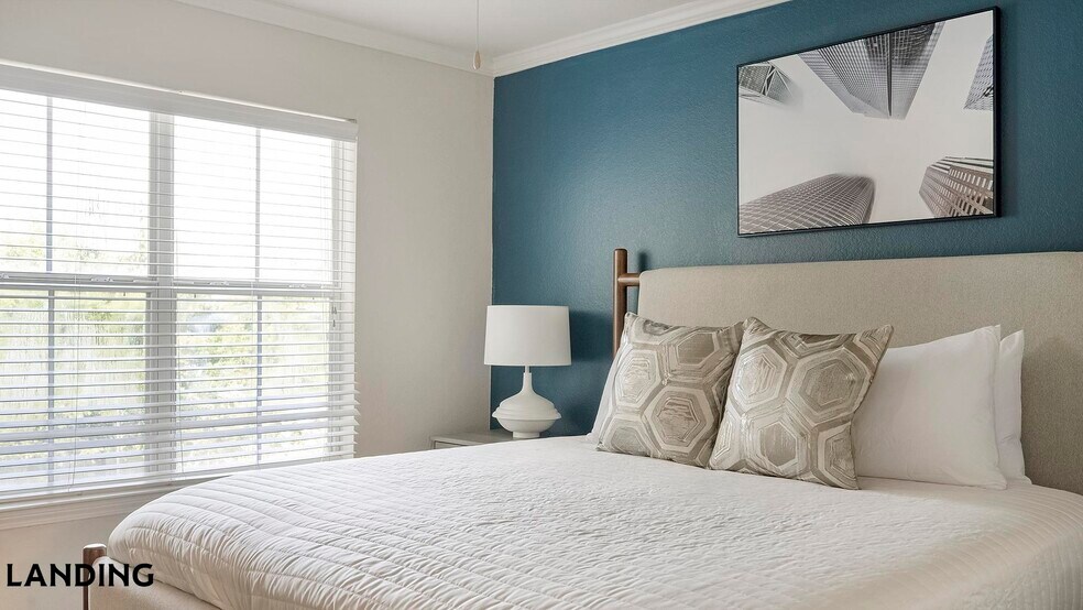 Building Photo - 210 Hillwood Blvd