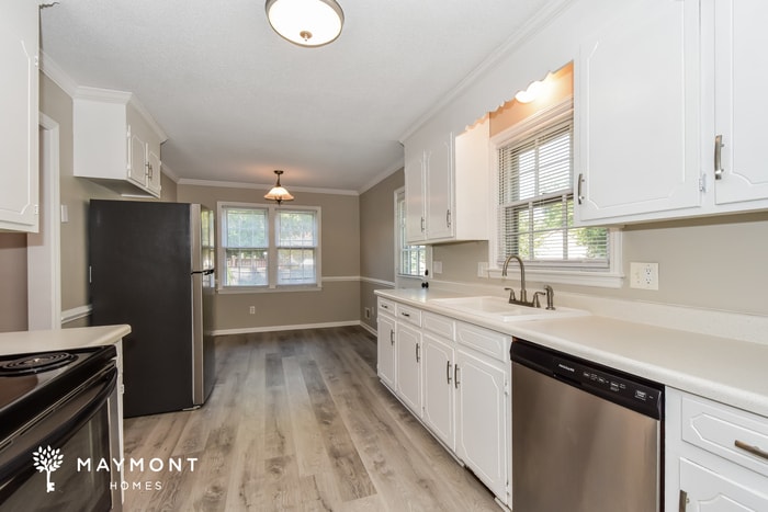 Building Photo - 202 Lockshire Rd