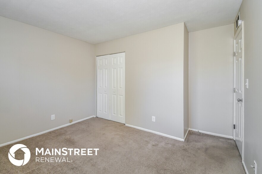 Building Photo - 5007 Invicta Dr
