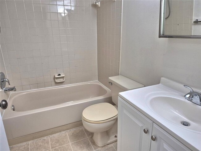 Building Photo - 3025 Bonaventure Cir