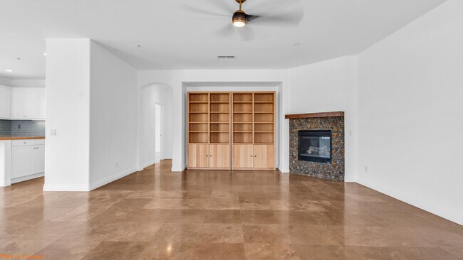 Building Photo - 2574 Windmill Way