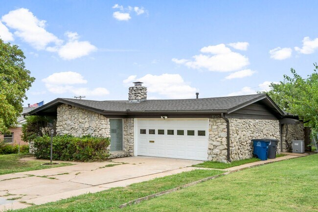 Primary Photo - 8340 E 23rd St