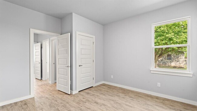 Building Photo - 12624 E Hefner Rd