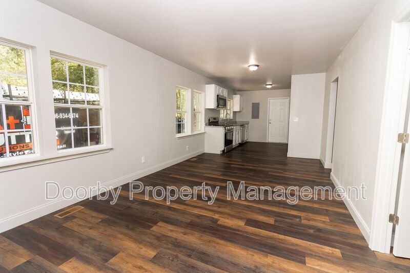 Building Photo - 517 LaFayette Rd