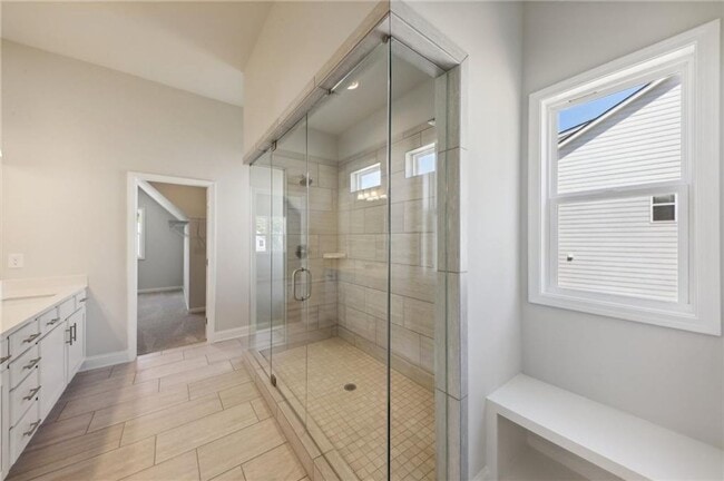 Building Photo - Welcome to Overlook at Marina Bay: Luxury and Comfort Combined