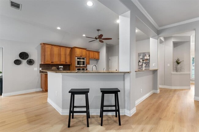 Building Photo - 208 Neal Dr