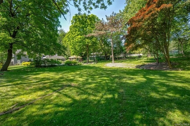 Building Photo - 112 Old Mountain Rd