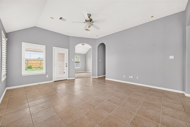 Building Photo - 20234 Fossil Valley Ln