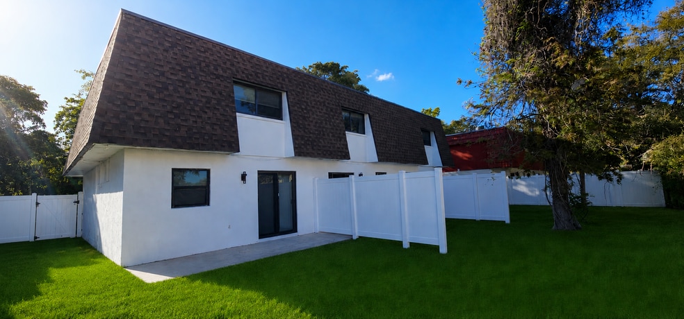Backyard Space - 2262 NW 59th Way