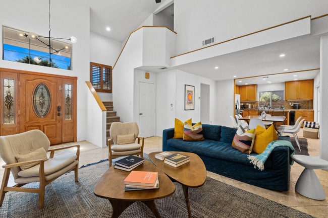 Building Photo - 47765 Tulip Pl