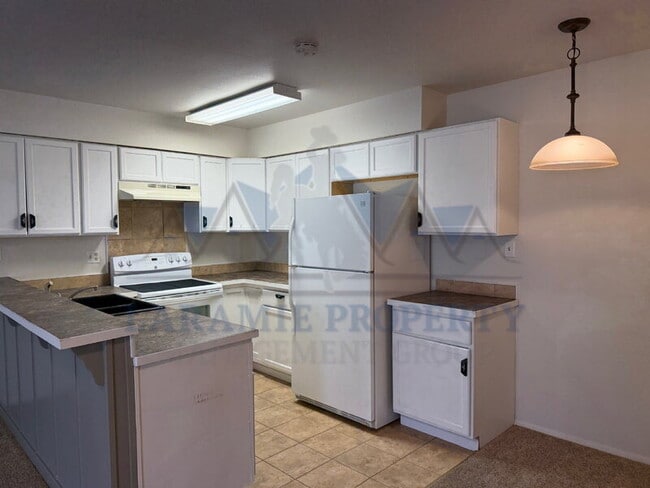 Building Photo - 1080 N 18th St