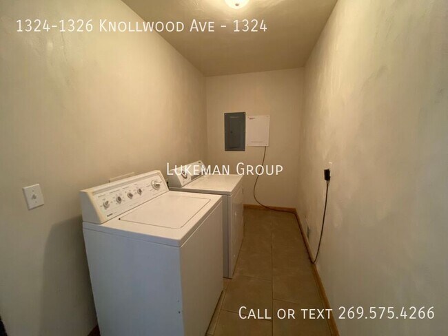 Building Photo - 1324-1326 Knollwood Ave-1324
