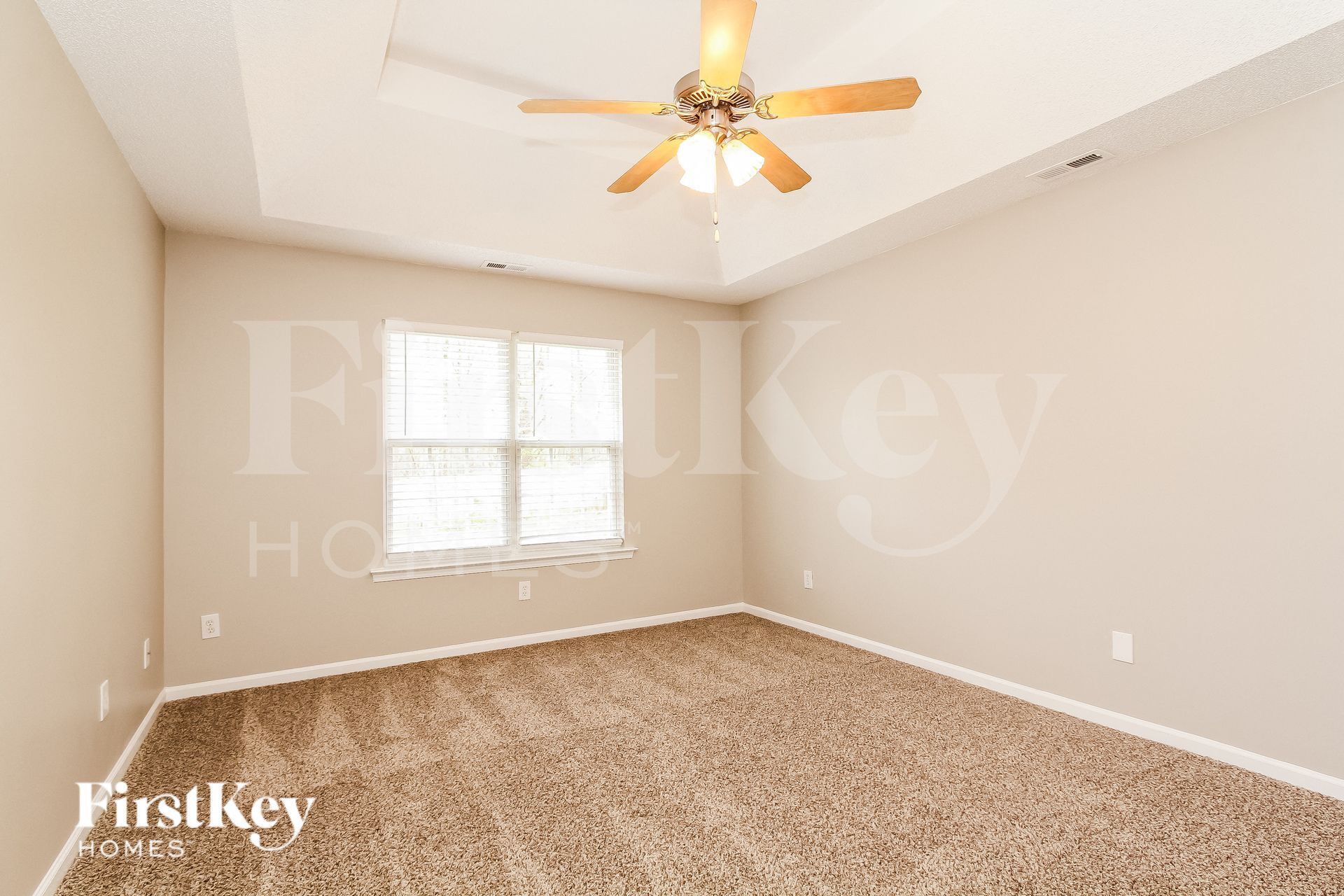 Building Photo - 164 Silver Birch Ln