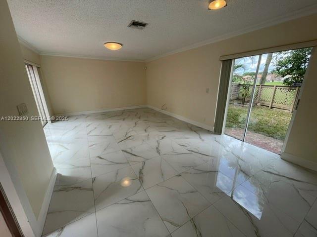 Building Photo - 11009 Mainsail Dr