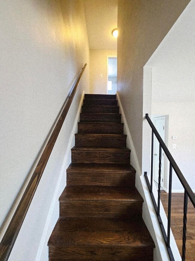 Building Photo - Newly Renovated 2-Bedroom, 1-Bathroom Home in Beechfield