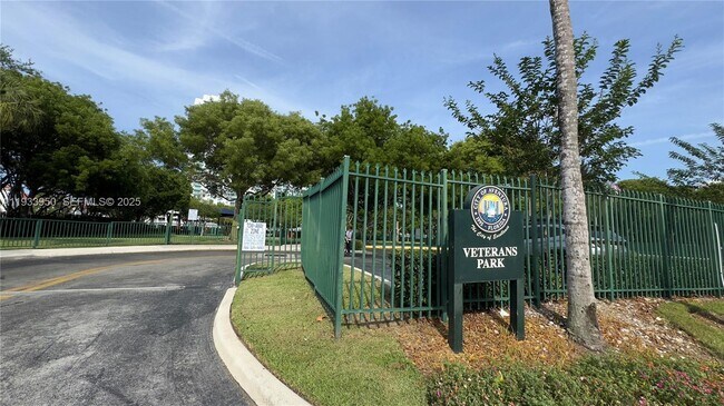 Building Photo - 2851 NE 183rd St