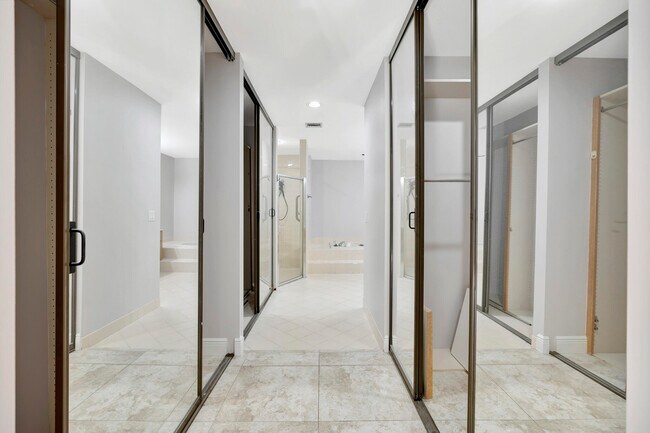 Building Photo - 143 Cape Pointe Cir